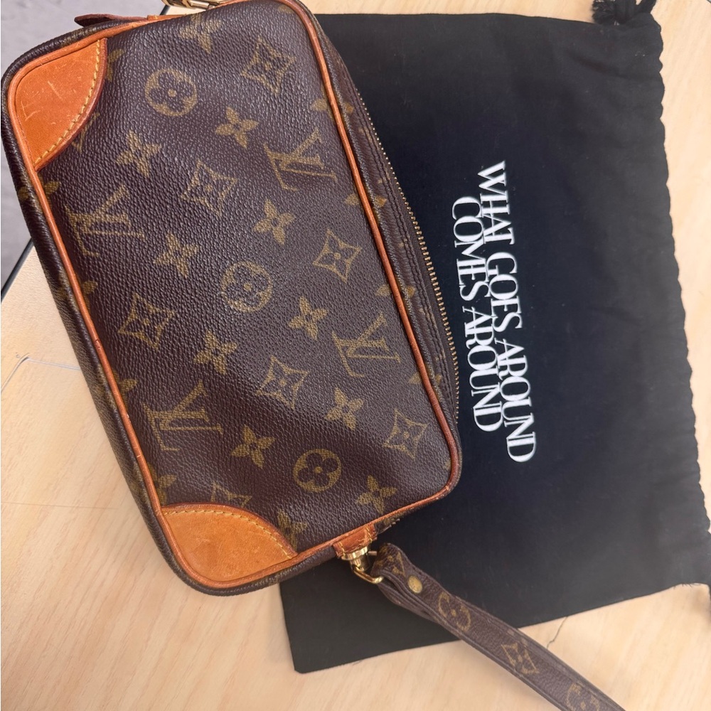 Louis Vuitton Monogram Brown wristlet  Bag